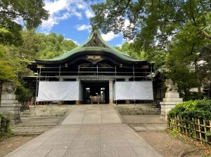 王子神社の拝殿
