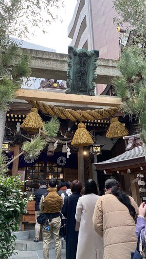 小網神社の年末の混雑状況