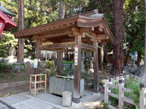 菅田天神社の手水舎