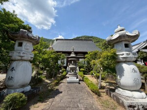 大蔵経寺の本堂