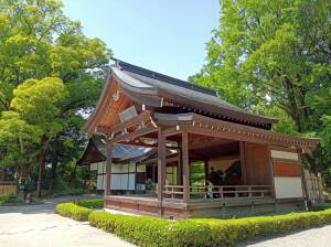 武田神社の神楽殿