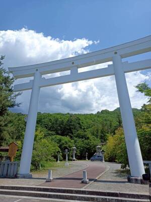 山梨縣護國神社の大鳥居