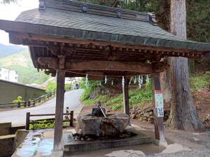 河口浅間神社の手水舎