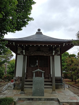 曹傳山 宝持寺の薬師堂