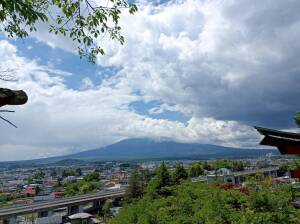 新倉富士浅間神社の展望台からの眺め