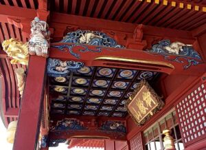 武蔵御嶽神社の天空の「拝殿」