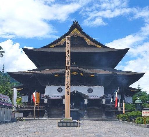 善光寺本堂 御開帳時の様子